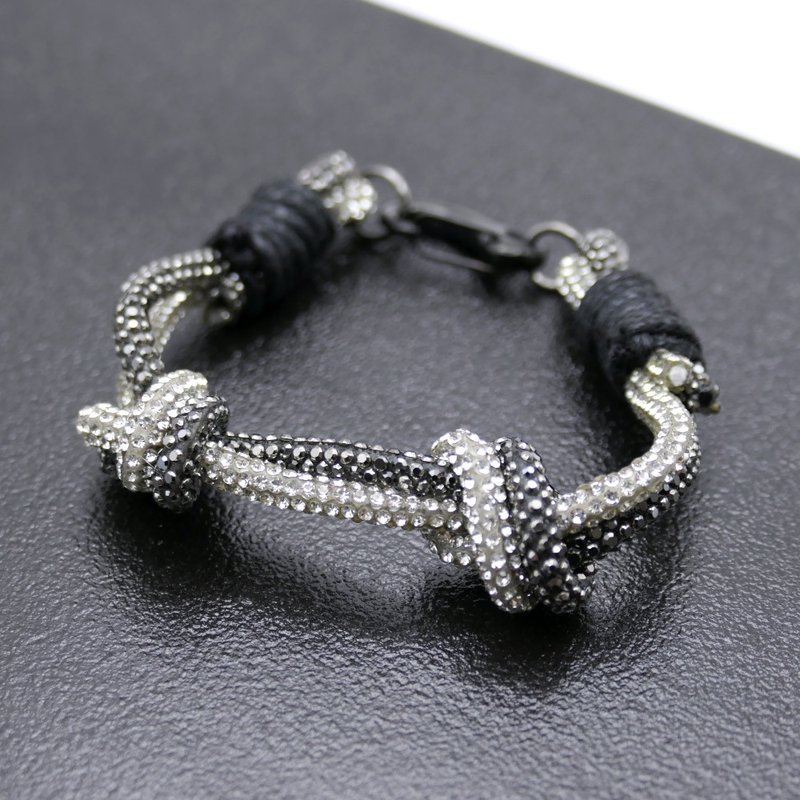 Paracord Diamond Cord Bracelet - Bracelets - Nylon 