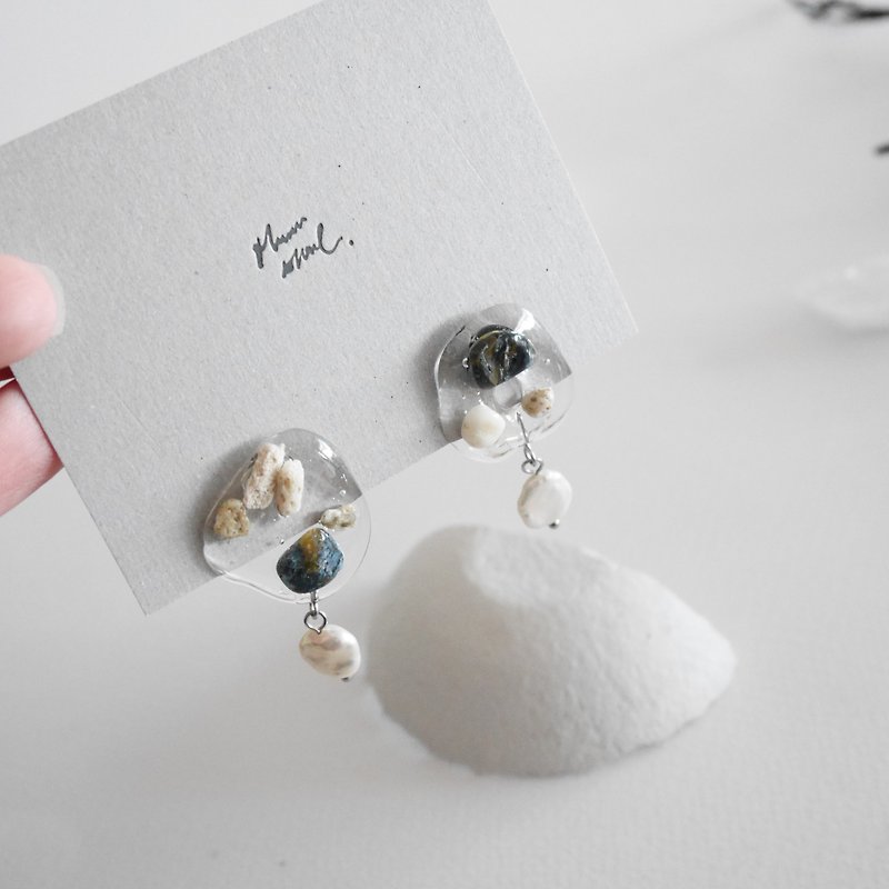 Transparent earrings | The extension of the sea: no.214 - Earrings & Clip-ons - Semi-Precious Stones Transparent