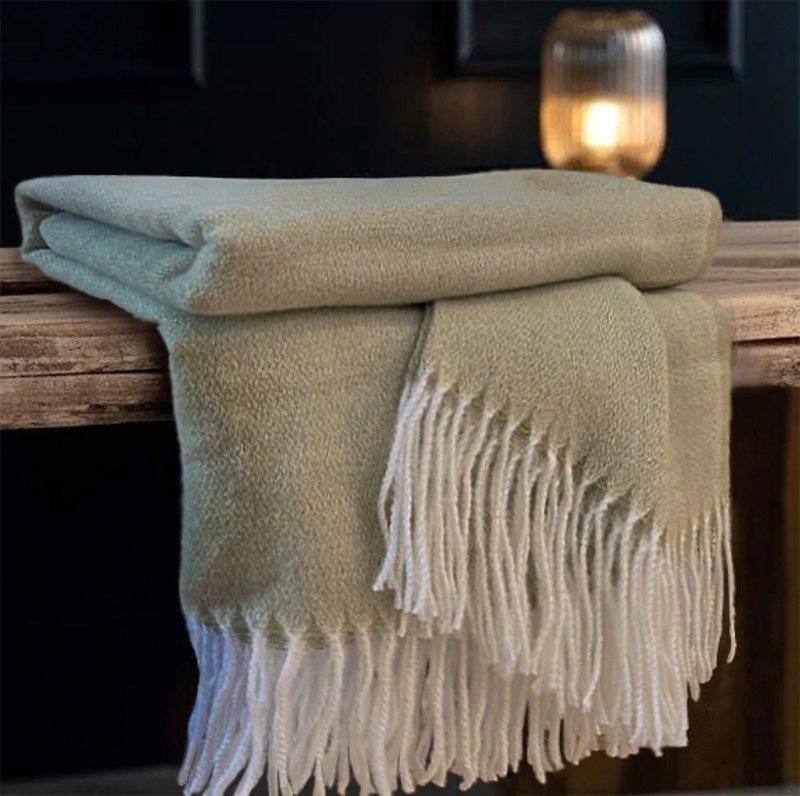 Ireland Galway tassel blanket olive green 150x190cm - ผ้าห่ม - เส้นใยสังเคราะห์ สึชมพู