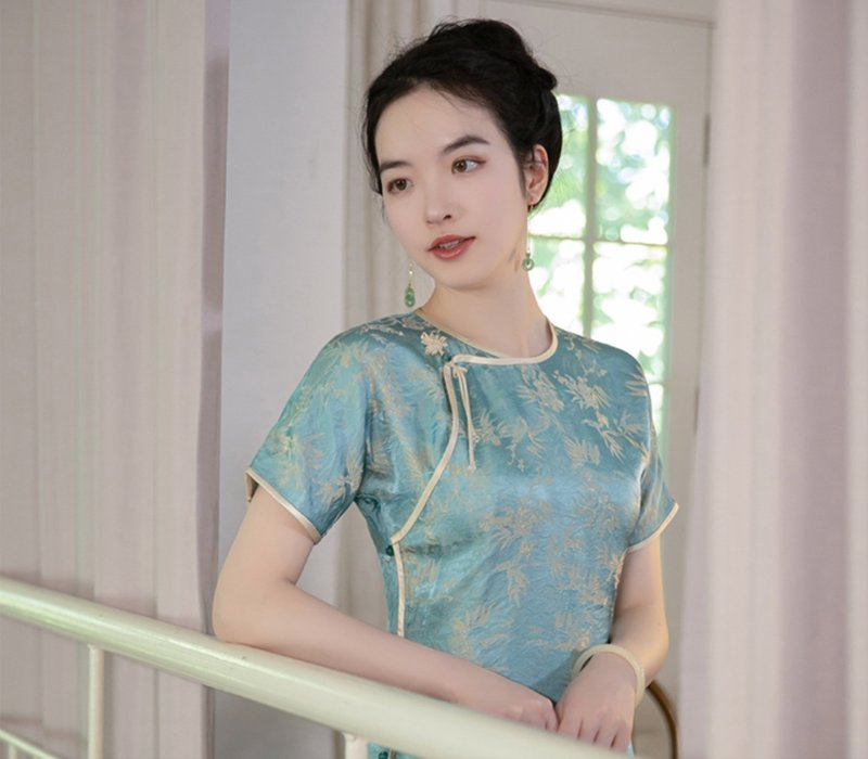 Yu Qinghan New Chinese Retro Flat-cut Ancient Cheongsam - กี่เพ้า - วัสดุอื่นๆ สีน้ำเงิน