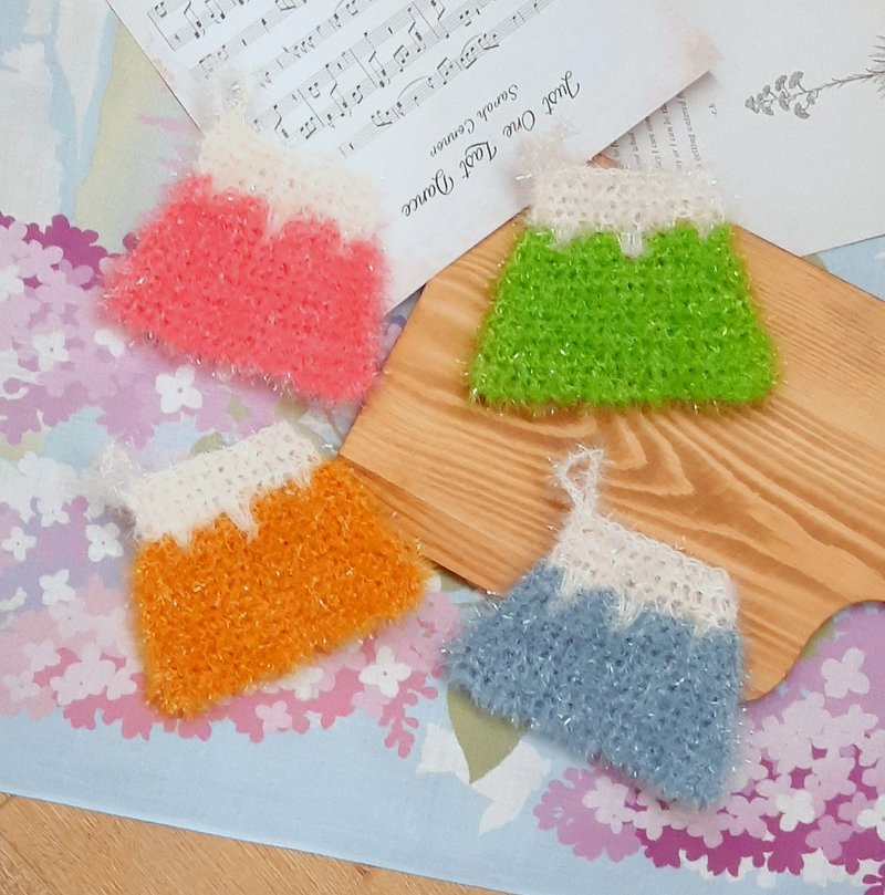 DIY material package weaving all seasons. Mount Fuji-shaped vegetable cloth/dishwashing brush can complete four works - Knitting, Embroidery, Felted Wool & Sewing - Other Materials Multicolor