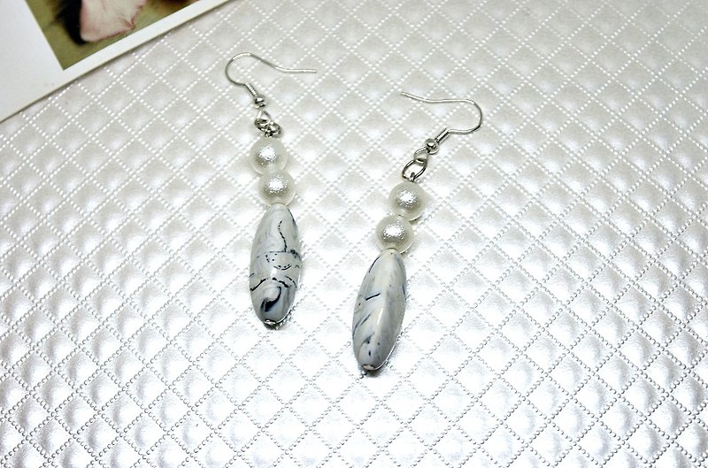 Alloy ＊The End of the World ＊_Hook Earrings - Earrings & Clip-ons - Acrylic White
