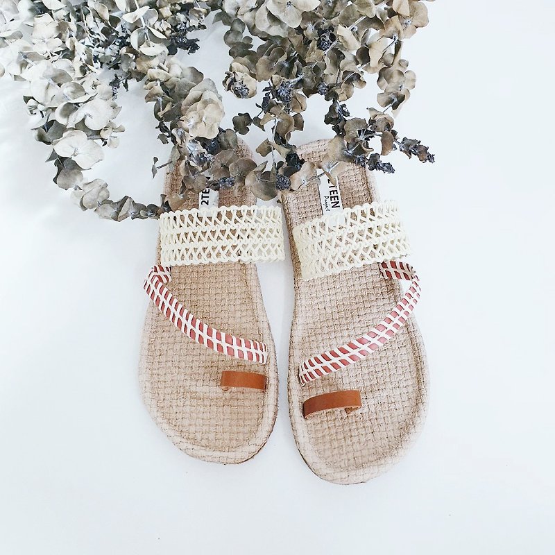 Comfy Summer Sandals : Brown / White