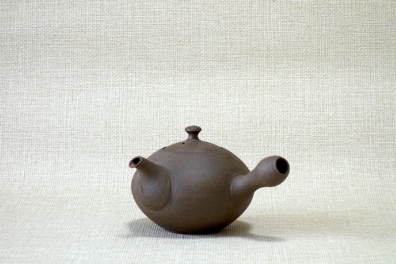 Grilled Heisei teapot - Teapots & Teacups - Pottery 
