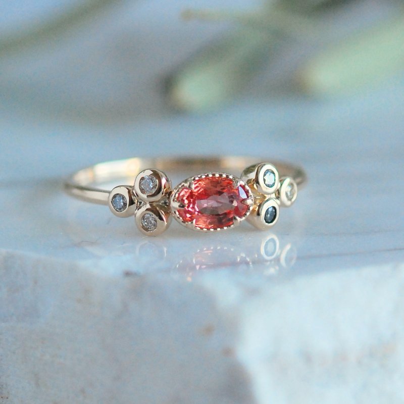 Padparadscha sapphire lotus flower lover ring / K10YG [only one] - แหวนทั่วไป - เครื่องเพชรพลอย สึชมพู