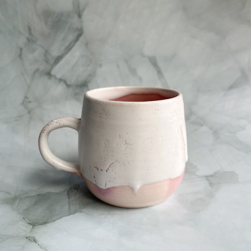 兩顆麻糬陶藝工作室 草莓牛奶。手工陶瓷馬克杯 咖啡杯 茶杯 陶杯 對杯 母親節禮物