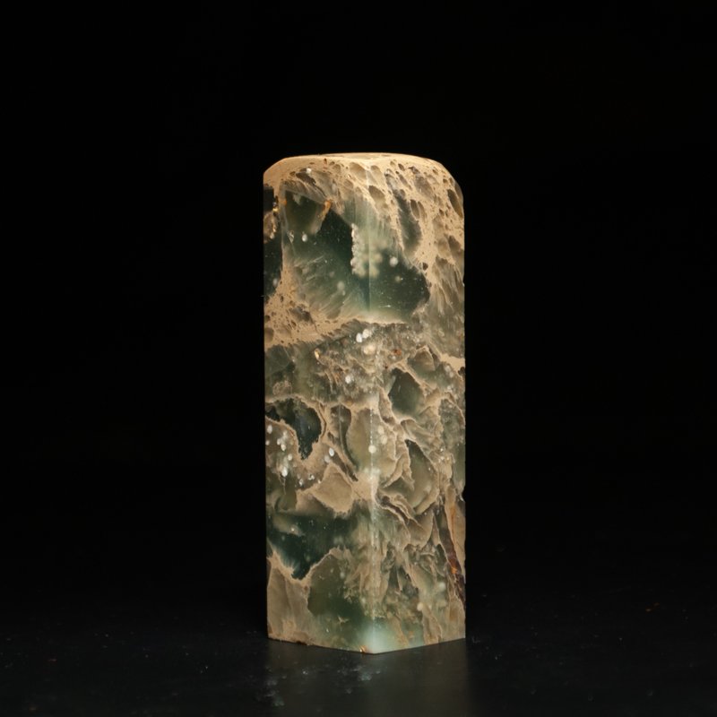 姓名印章客製閒章手工篆刻壓首章花坑綠凍石14x20x57mm - 印章/印台 - 石頭 綠色