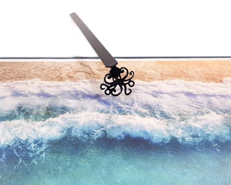 Metal Bookmark Octopus, Bookish Gift for Avid Readers - ที่คั่นหนังสือ - โลหะ สีดำ