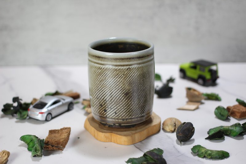 【送禮好物】300ml 柴燒 手拉坯水杯 筆筒 鶯歌名家葉敏祥作 - 其他杯子 - 瓷 