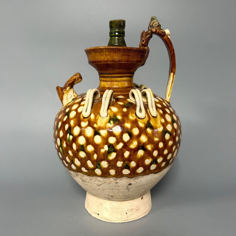 Tang Tri-color Dragon-handled Eight-necked Vase - ของวางตกแต่ง - ดินเผา สีกากี