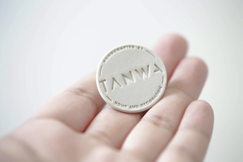 Tanwa Badge - Badges & Pins - Pottery Multicolor