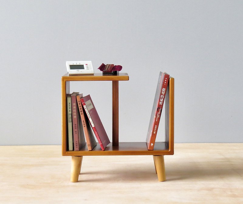 振り子の飾りなし の文字列は、トーンシリーズの本棚を鳴らします - 本棚・ブックスタンド - 木製 ブラウン
