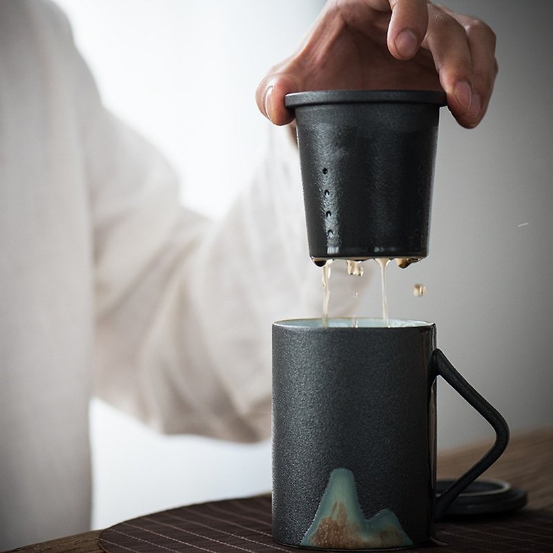 Hearing | Yuanshan Creative Glaze Landscape Mug Office Filter Ceramic Cup Tea Cup Portable Tea Set - ถ้วย - ดินเผา 