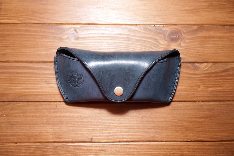 Dreamstation Leather Co., Ltd., vegetable tanned leather hand-made glasses case, sunglasses case, holster for glasses, holster for sunglasses, pencil case - กรอบแว่นตา - หนังแท้ สีน้ำเงิน