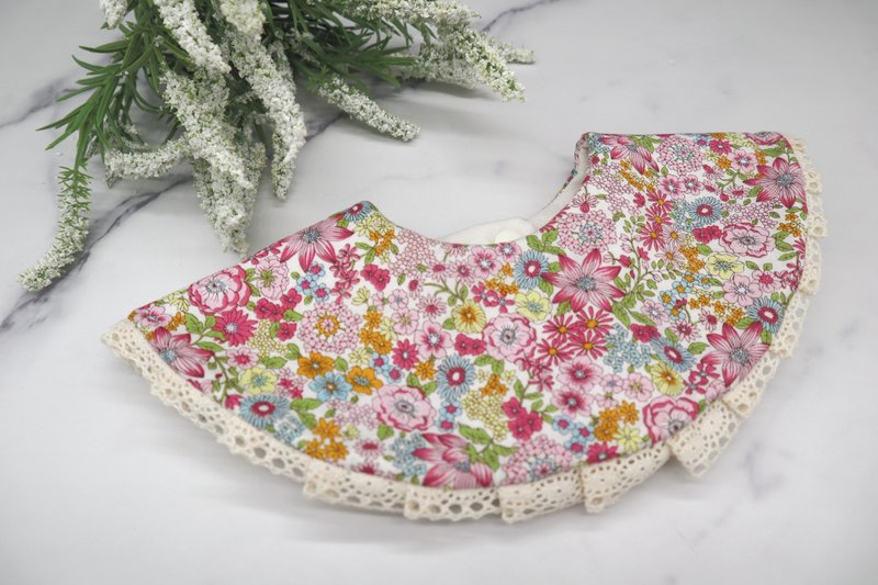 Multi color flower bib with lace - ผ้ากันเปื้อน - ผ้าฝ้าย/ผ้าลินิน สีแดง