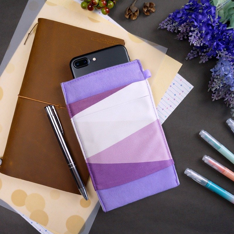 Om幾何【粉紫】專利可擦拭手機套 期間限定 - 手機殼/手機套 - 其他人造纖維 紫色