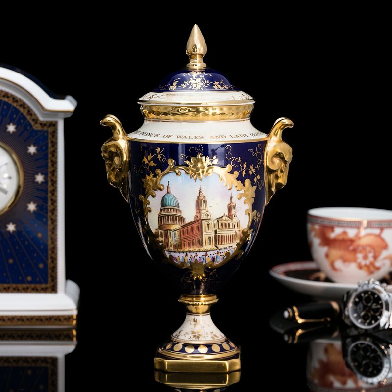 英國製Wedgwood Coalport皇家結婚1981手繪極品骨瓷寶瓶豪宅擺飾 - 花瓶/花器 - 瓷 