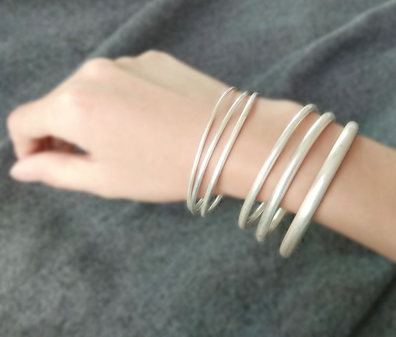 Bangle, Handmade, 999-Fine Silver - Bracelets - Other Metals Silver