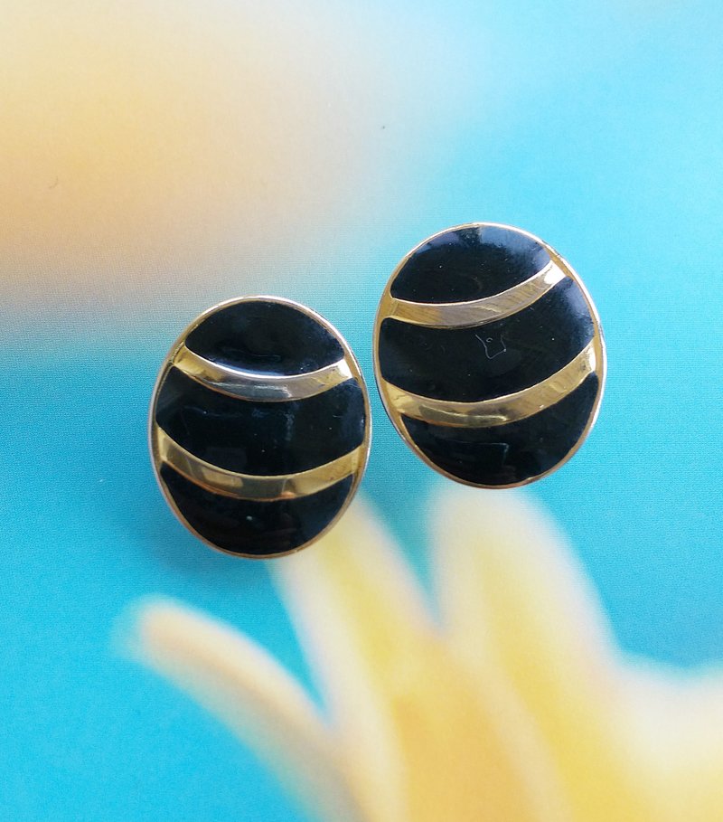 Vintage Jewelry 西洋古董飾品 復古 簡約  針式耳環 - 耳環/耳夾/耳骨夾 - 其他金屬 透明