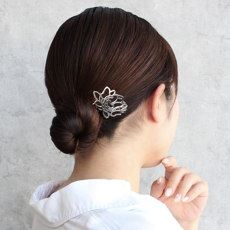 KANZASHI Hair pin  【花與四季 / 曇花】 - 髮夾/髮圈 - 其他金屬 銀色