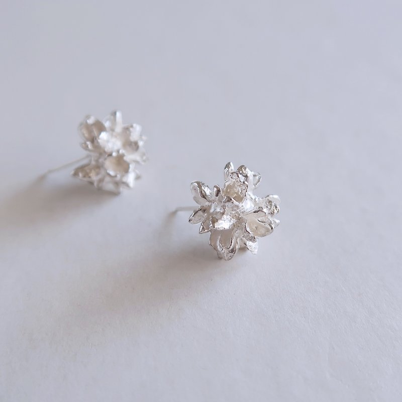 A pair of forest style 925 sterling silver popcorn flower earrings and Clip-On - ต่างหู - เงินแท้ 