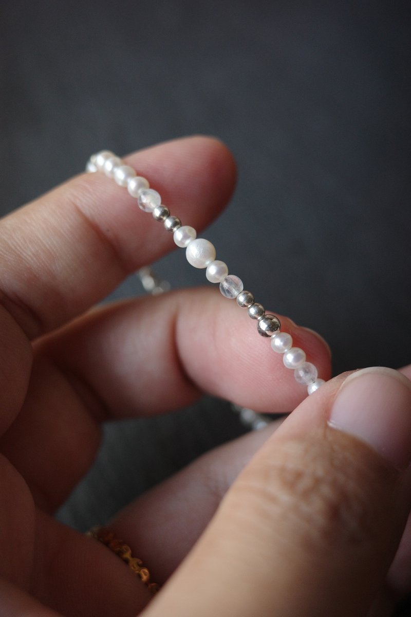 【Yun】Natural Pearl Bracelet - สร้อยข้อมือ - เครื่องเพชรพลอย สีเงิน