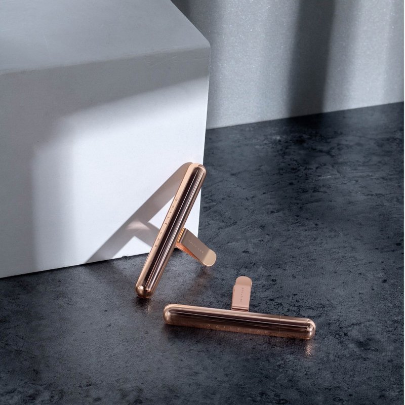 DailyLab l Car Fragrance Gold Bar - Full Cup of Grapefruit Fragrance - Gold - Fragrances - Other Materials 