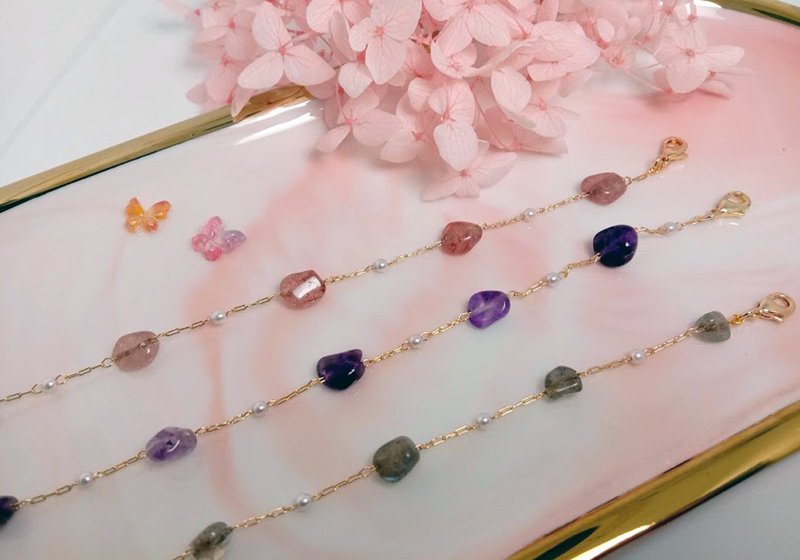 | Natural stone series | 14K gold-filled bracelet | Amethyst strawberry crystal spectrum Stone Valentine's Day gift box - สร้อยข้อมือ - เครื่องเพชรพลอย หลากหลายสี