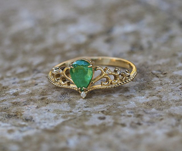 天然エメラルドとダイヤモンドのリング - ショップ Daizy Jewellery リング・指輪 - Pinkoi