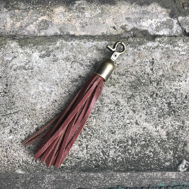 Sienna leather tassel charm key ring - ที่ห้อยกุญแจ - หนังแท้ สีนำ้ตาล