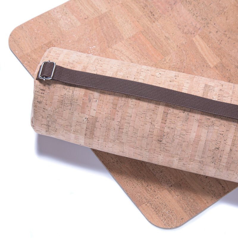 Cork leather yoga mat and bag - Yoga Mats - Eco-Friendly Materials Brown