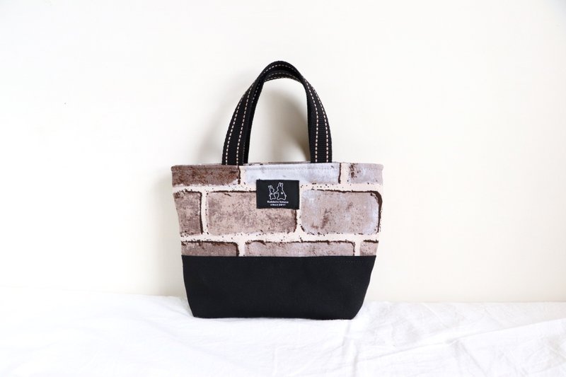 Lightweight tote bag in retro style - Handbags & Totes - Cotton & Hemp Brown