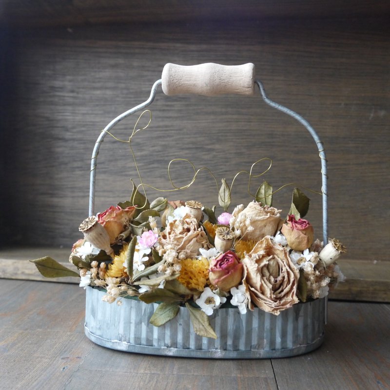 [LOVE blossoming] tinplate dried flower table decoration No.2 - Items for Display - Plants & Flowers Multicolor