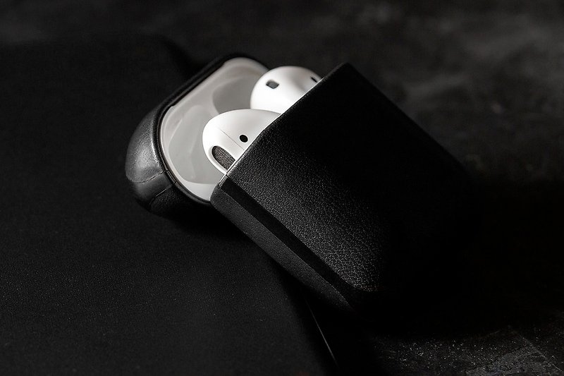 US NOMADxHORWEEN AirPods special leather protection storage box - black (855848007984) - Watchbands - Genuine Leather Black