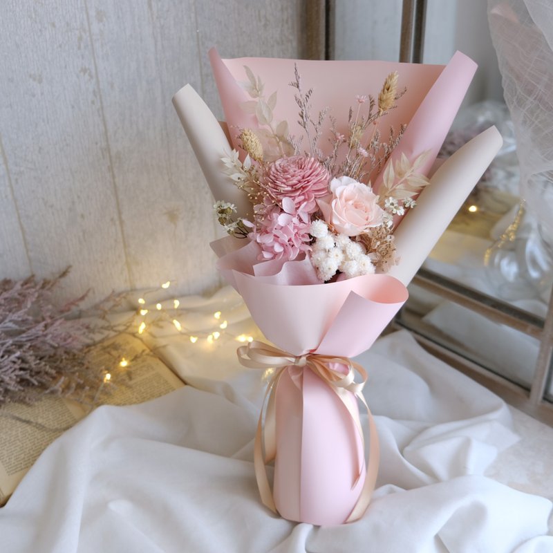 彼此作伴/永生花束/粉色/永生花/不凋花/乾燥花/情人節花束 - 乾燥花/永生花 - 植物．花 粉紅色