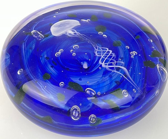 海の母～水中世界 手作りガラスペーパーウェイト ハンドメイド - ショップ taiwanglassgallery 置物 - Pinkoi