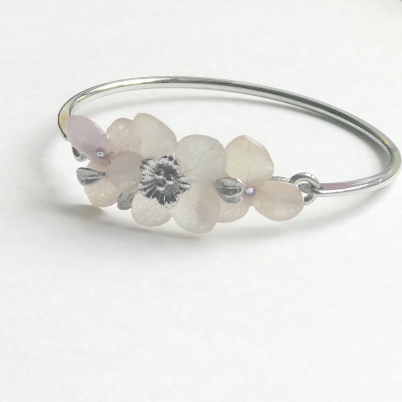 Real flower jewellery Hydrangea (Light Purple+Grey Purple) bracelet  - สร้อยข้อมือ - พืช/ดอกไม้ สีเงิน