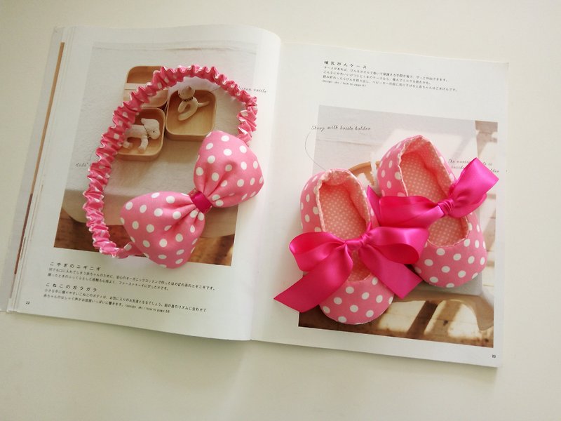 粉底白點點彌月禮物 髮帶+嬰兒鞋 - 彌月禮盒 - 棉．麻 粉紅色