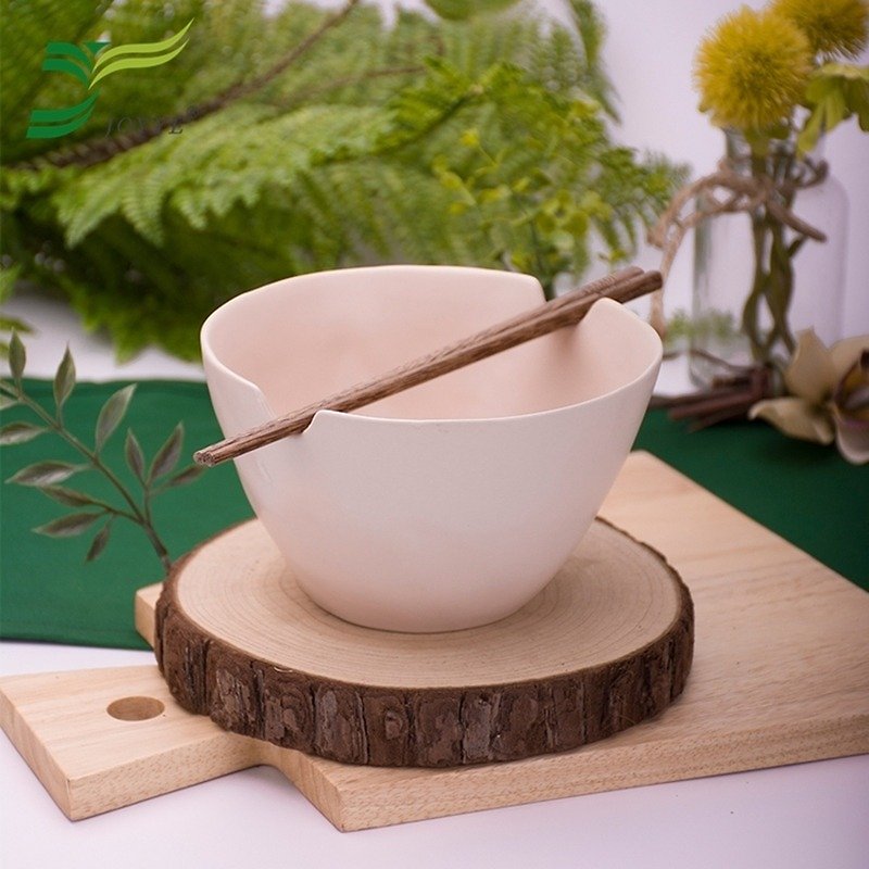 【JOYYE陶瓷餐具】自然初語手捏麵碗-裸色 - 碗 - 瓷 