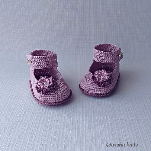 trisha.knits 適合新生女孩的針織短靴 knitted booties shoes for a newborn girl