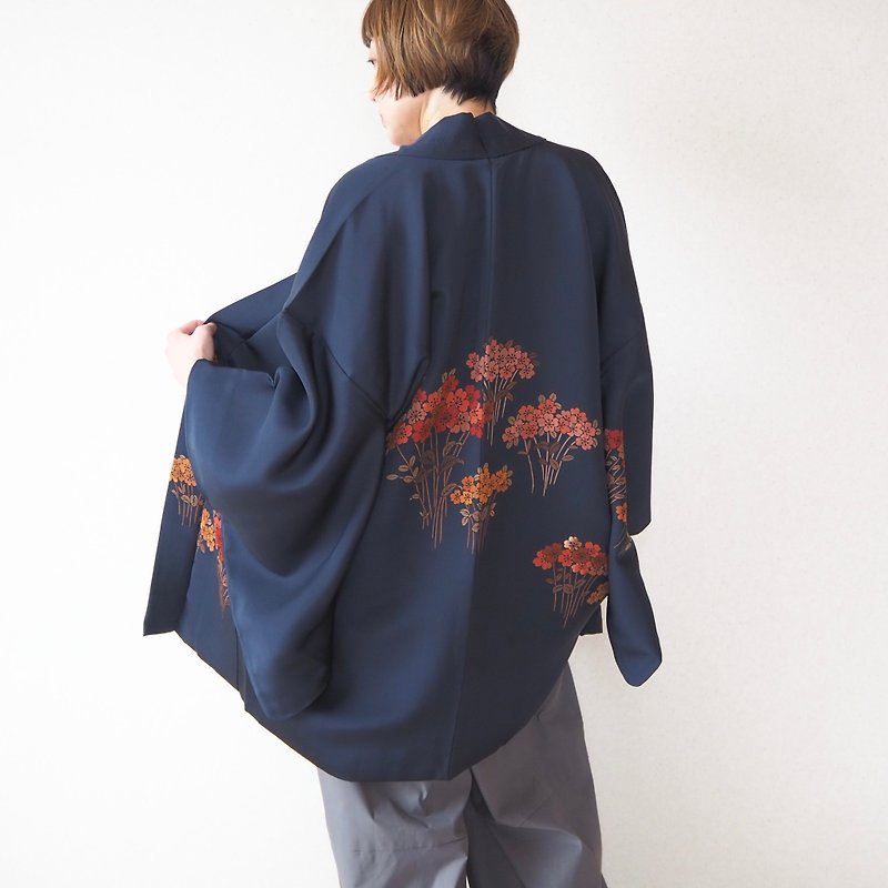 【日本製】ผ้าไหมฮาโอริอันงดงาม สีน้ำเงินมิดไนท์บลู สมบัติวินเทจ ฮาโอริสำหรับทุกเพศ - เสื้อแจ็คเก็ต - ผ้าไหม สีน้ำเงิน