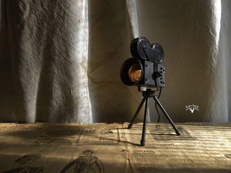 [Old Time OLD-TIME] Early Projector Table Lamp - โคมไฟ - วัสดุอื่นๆ 