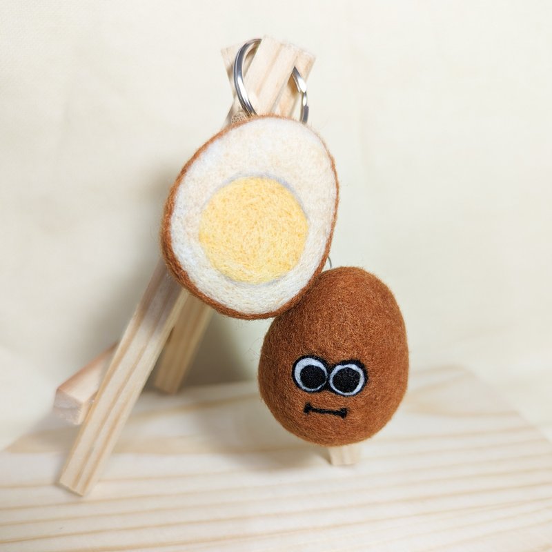 Wool felt marinated egg and marinated egg slice key ring - ที่ห้อยกุญแจ - ขนแกะ 