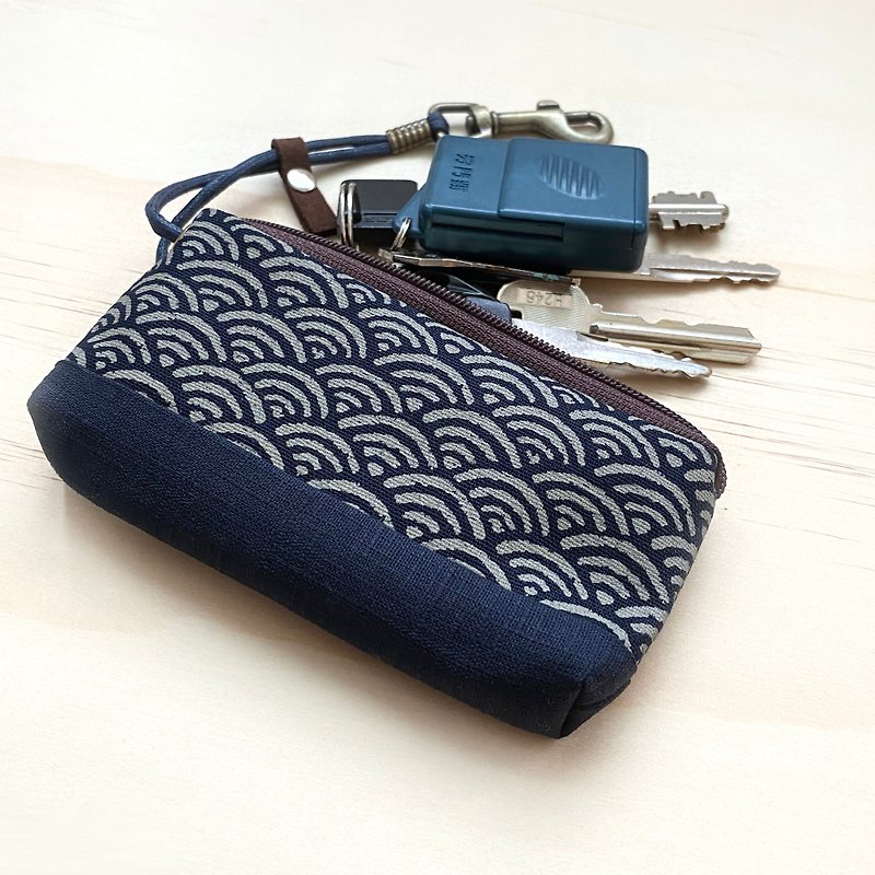 拉鍊鑰匙包 (青海波-藍) 接單生產* - 鑰匙圈/鎖匙扣 - 棉．麻 藍色