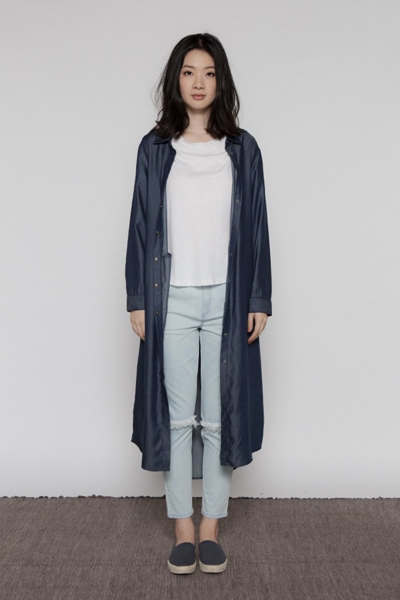 Alternative Girl coat gown Alternative Girl Chambray Long Shirt in blue jeans - เสื้อแจ็คเก็ต - วัสดุอื่นๆ 