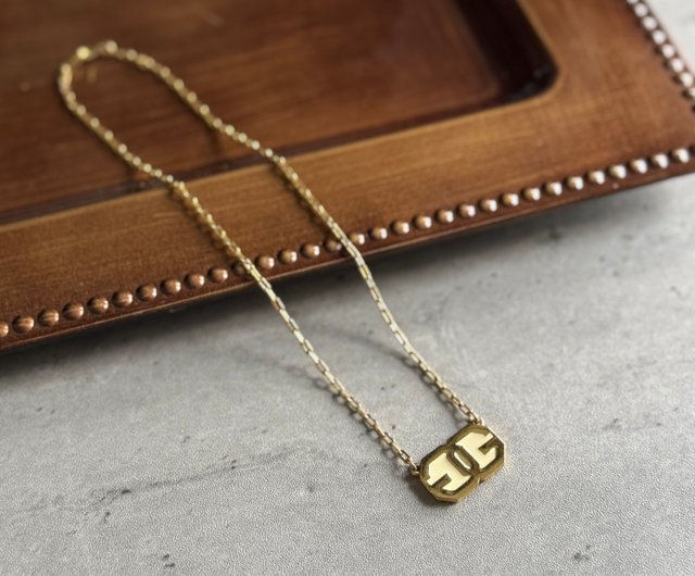 中世の有名ブランド Givenchy ジバンシィ ショートネックレス