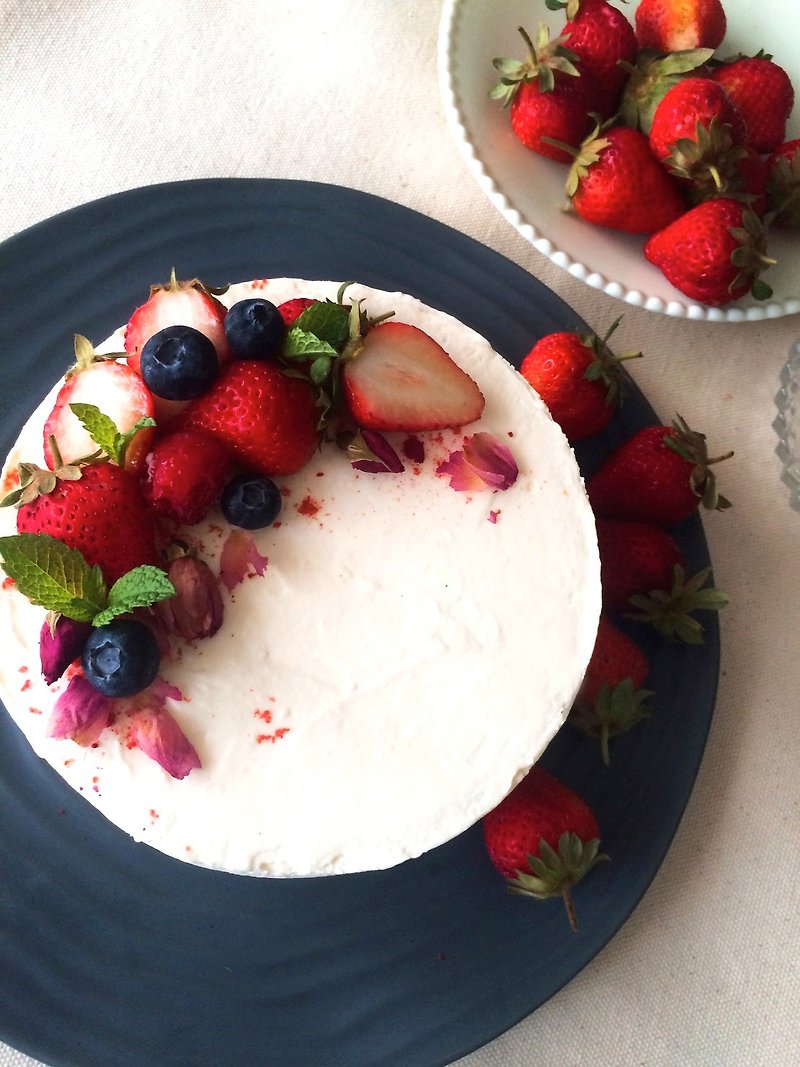 White Cheese Raspberry Brulee Cake/Ketogenic - Cake & Desserts - Fresh Ingredients 