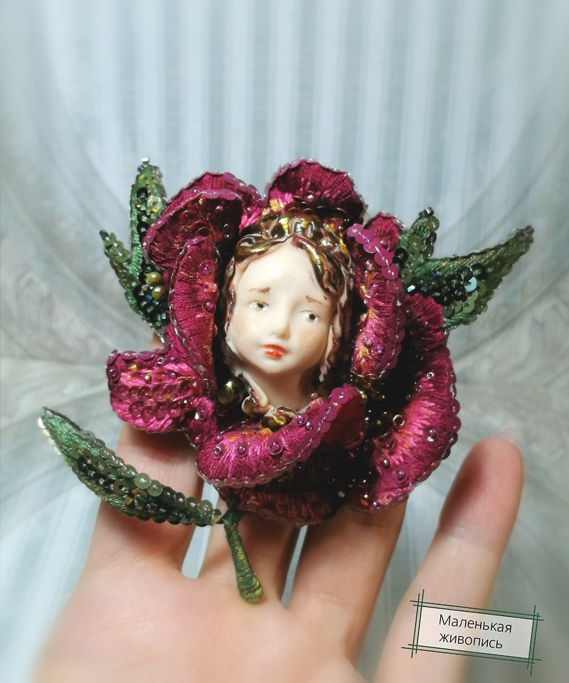 Embroidered peony brooch with a girl&#x27;s face, 3D peony brooch, red flower