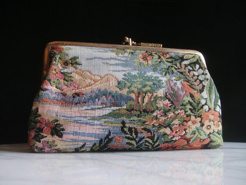 Glorious Era OLD ERA_Early second-hand European jacquard clutch bag - กระเป๋าคลัทช์ - วัสดุอื่นๆ 