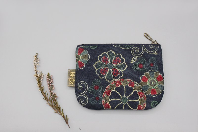 Ping An Xiaole Bag-Retro Washed Red and Blue Flower Small Wallet, Double Sided and Two Colors - กระเป๋าใส่เหรียญ - ผ้าฝ้าย/ผ้าลินิน สีน้ำเงิน